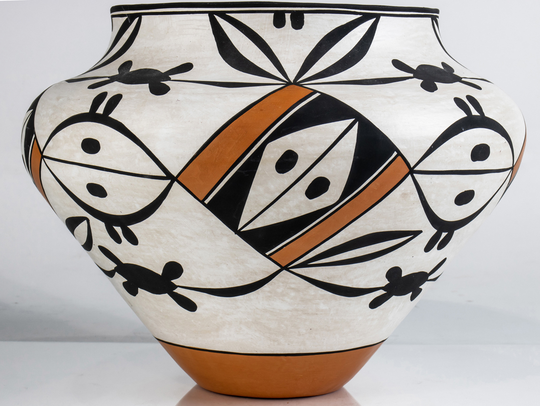 LORETTA JOE ACOMA POTTERY OLLA