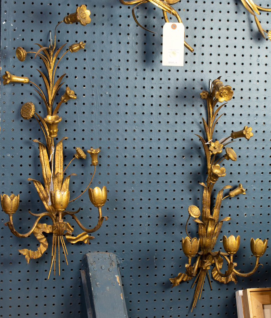 PAIR OF ITALIAN GILT TOLE AND WOOD 3a1e89