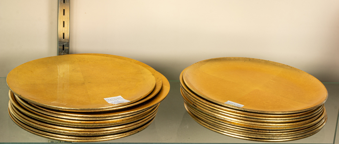 (LOT OF 24) GILT LACQUERED WOOD