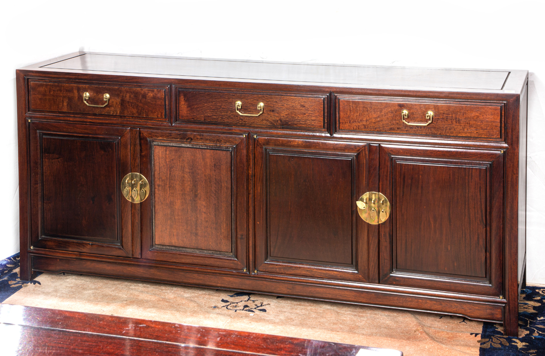 CHINESE STYLE HARDWOOD CREDENZA 3a1f23