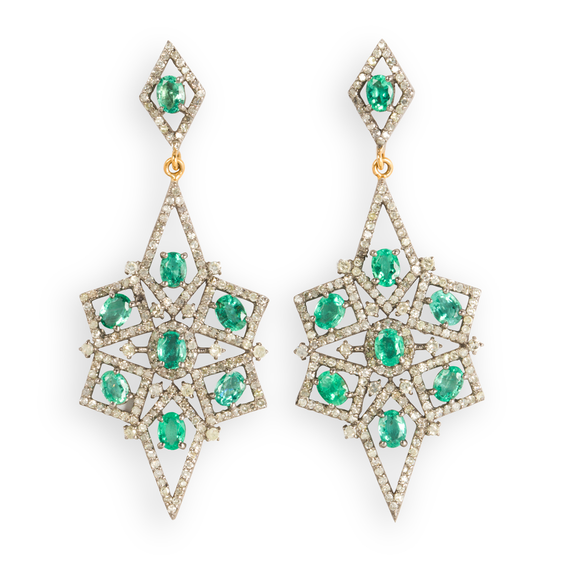 A PAIR OF EMERALD AND DIAMOND EARRINGS 3a1f75