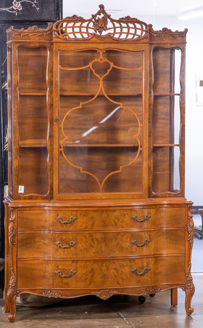 A FRENCH PROVINCIAL STYLE VITRINE