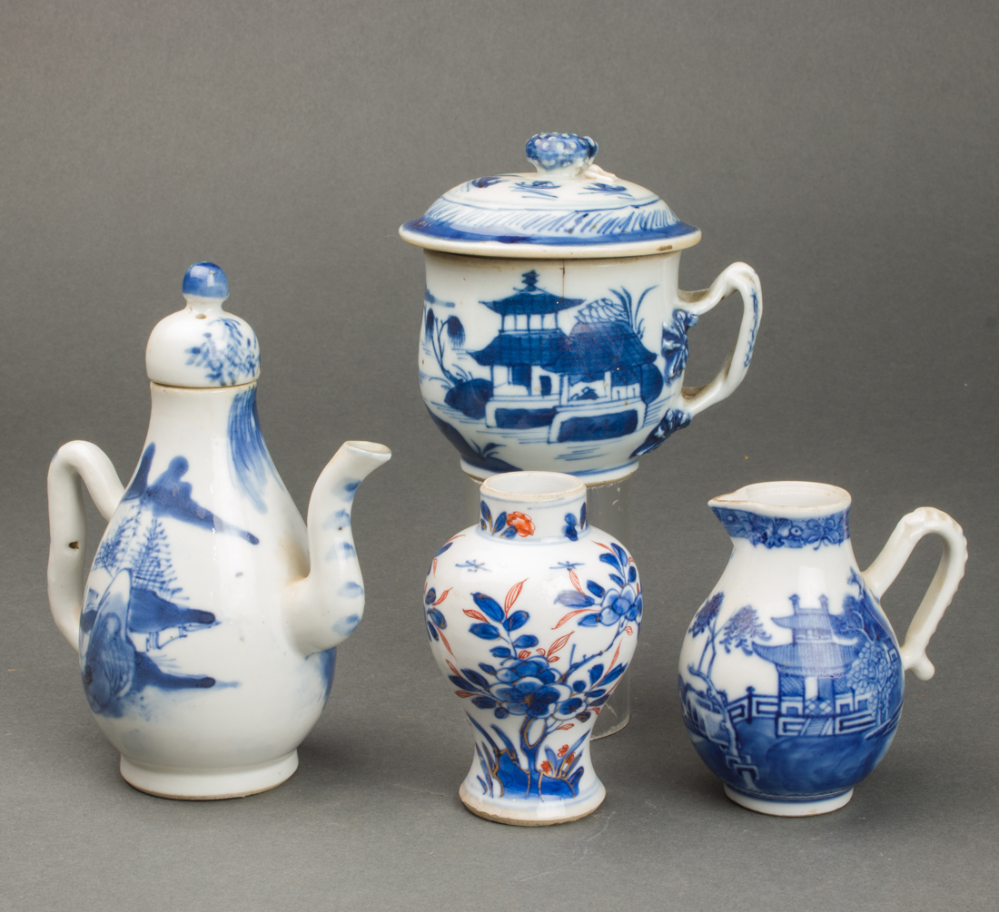 (LOT OF 4) CHINESE BLUE AND WHITE