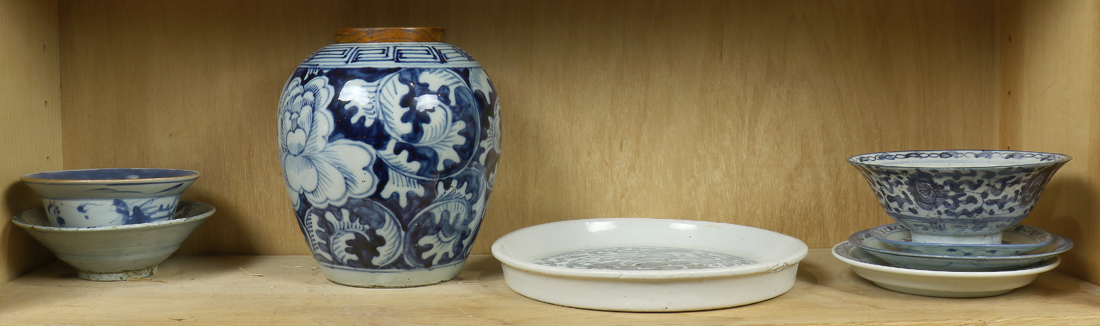 (LOT OF 8) CHINESE BLUE AND WHITE