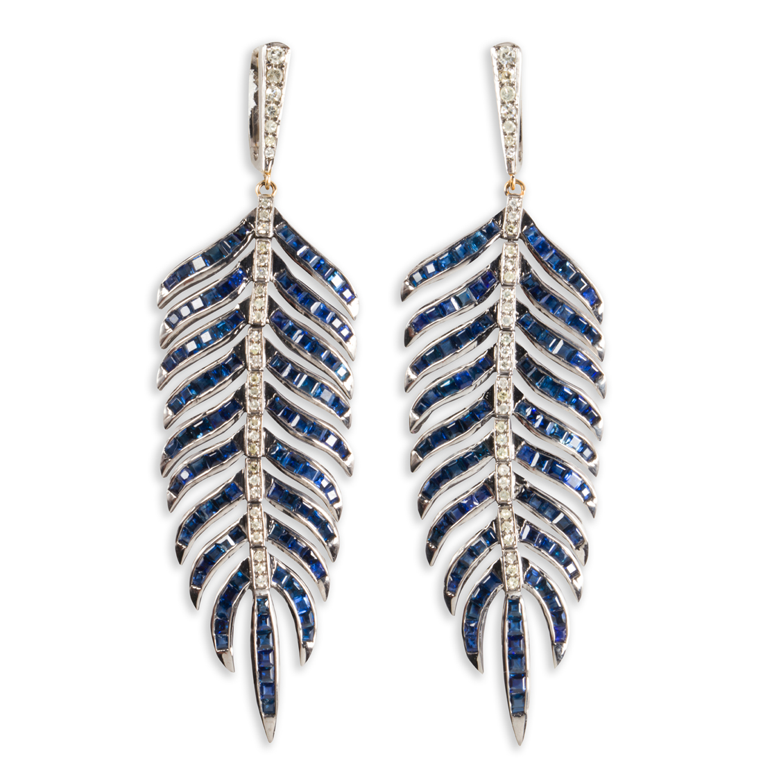 A PAIR OF SAPPHIRE AND DIAMOND EARRINGS