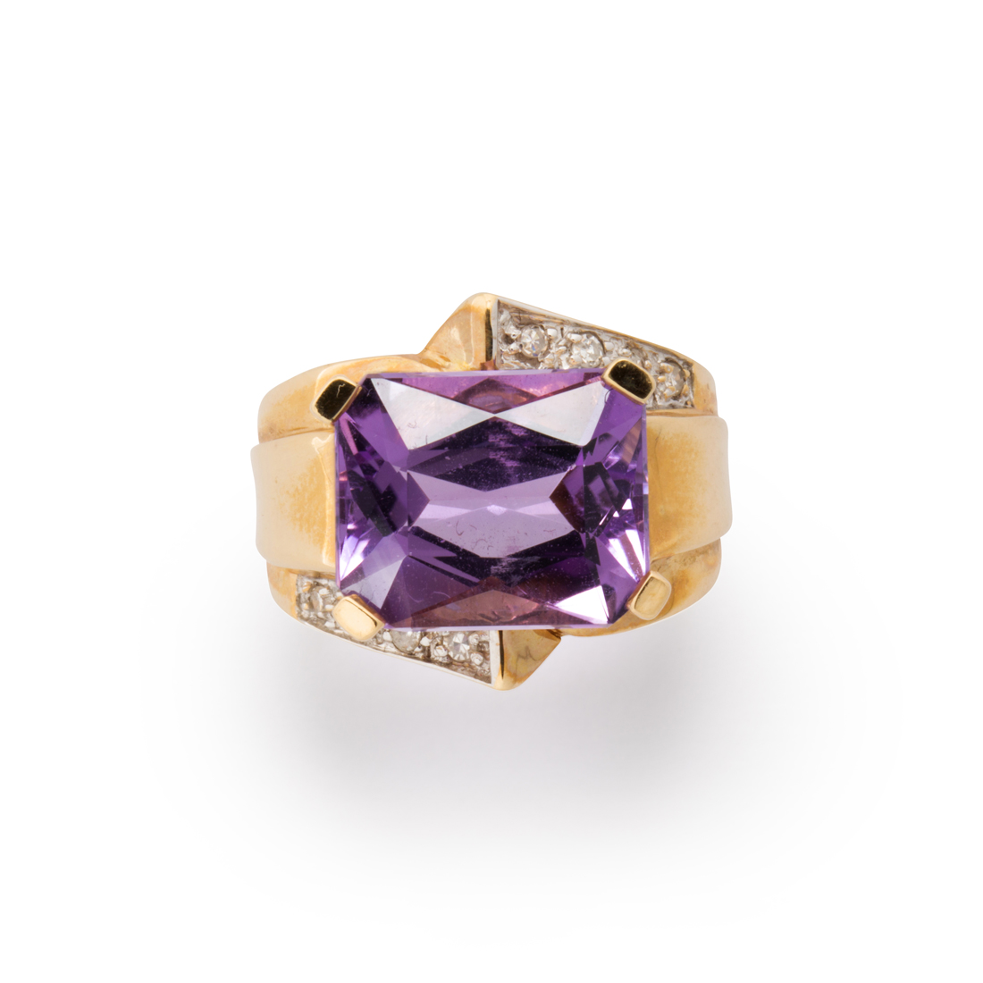 AN AMETHYST DIAMOND AND FOURTEEN 3a228e