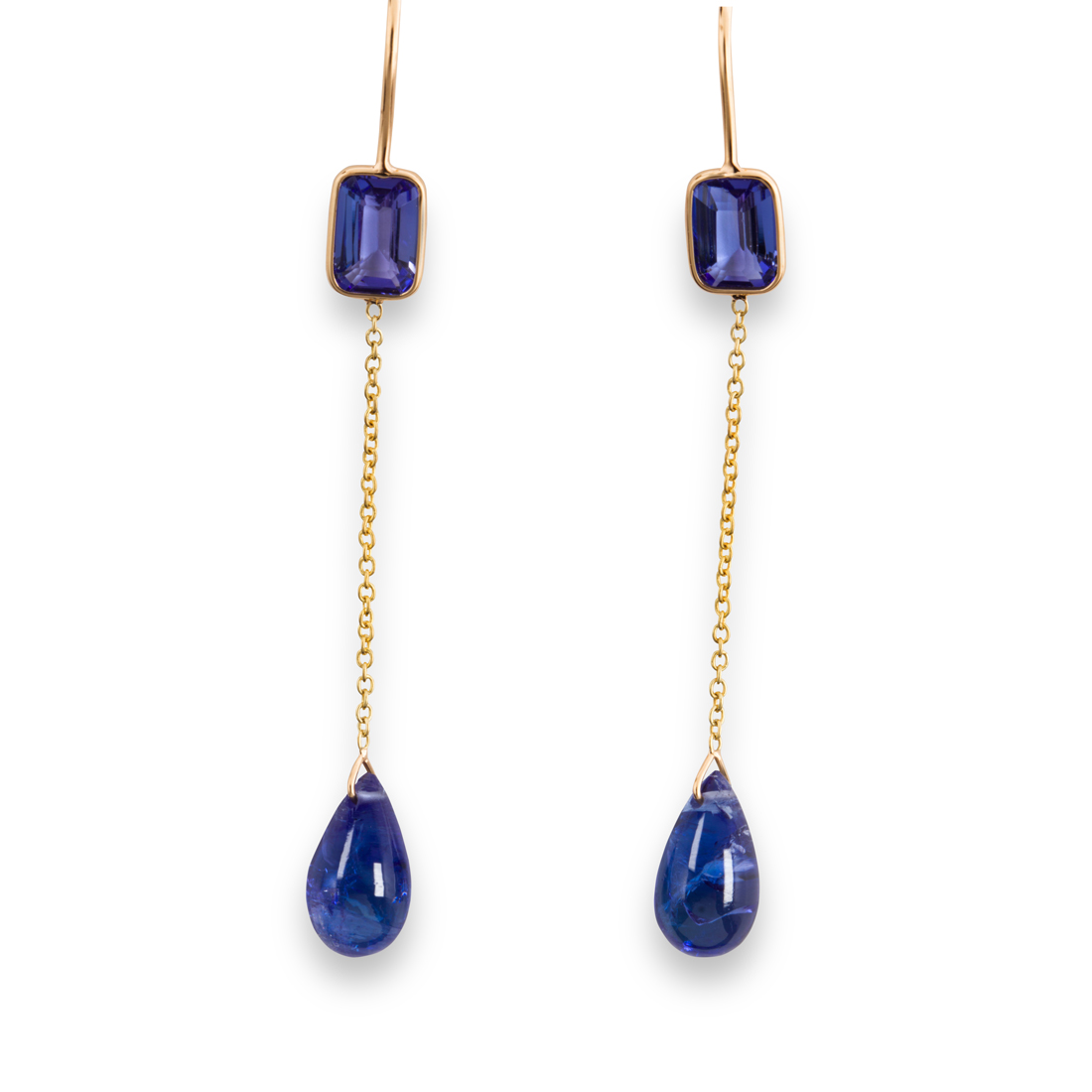 A PAIR OF TANZANITE AND EIGHTEEN 3a2291
