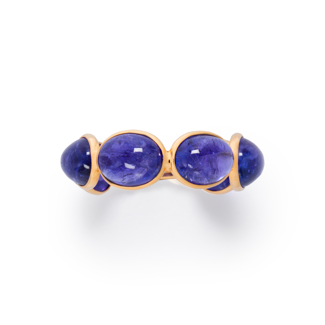 A TANZANITE AND EIGHTEEN KARAT