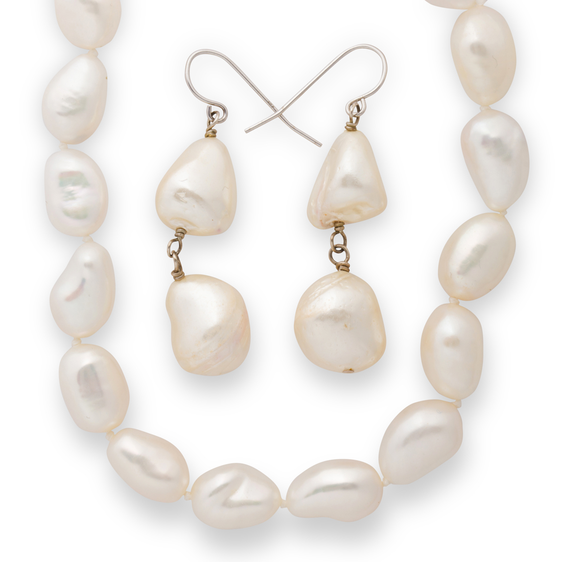 A GROUP OF CULTURED PEARL JEWELRY 3a22a5