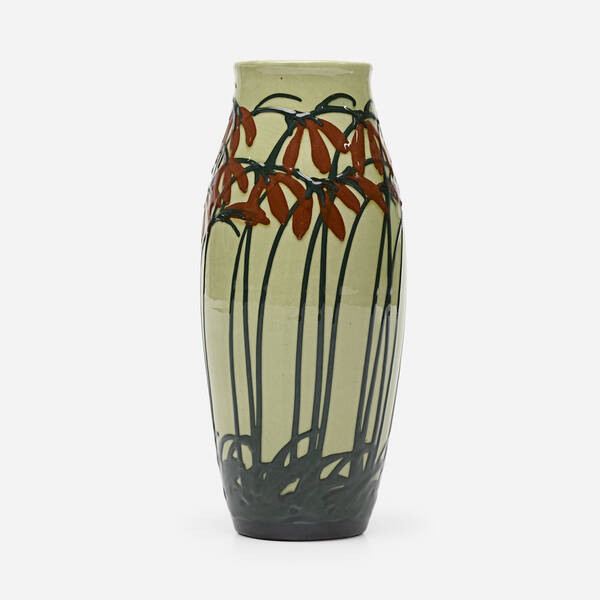 Max Laeuger. Vase. c. 1895, glazed