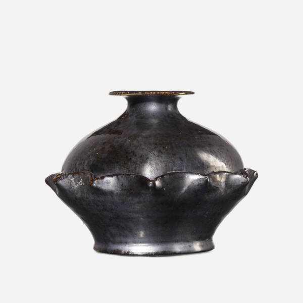 George E Ohr vase 1898 1910  3a0097