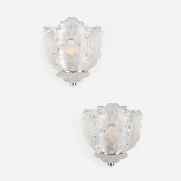 Lalique. Chêne sconces, pair.