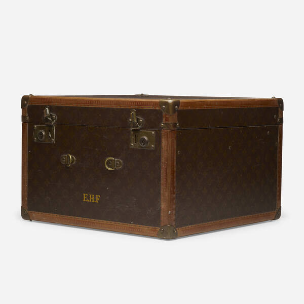 Louis Vuitton. shoe and hat trunk.