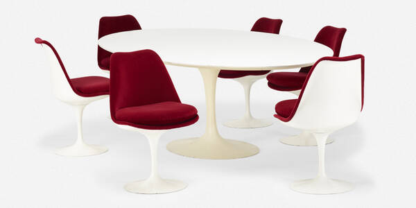 Eero Saarinen. Tulip table model