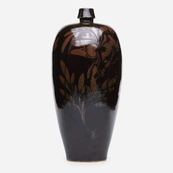 Chinese black ground Cizhou vase  3a09e3