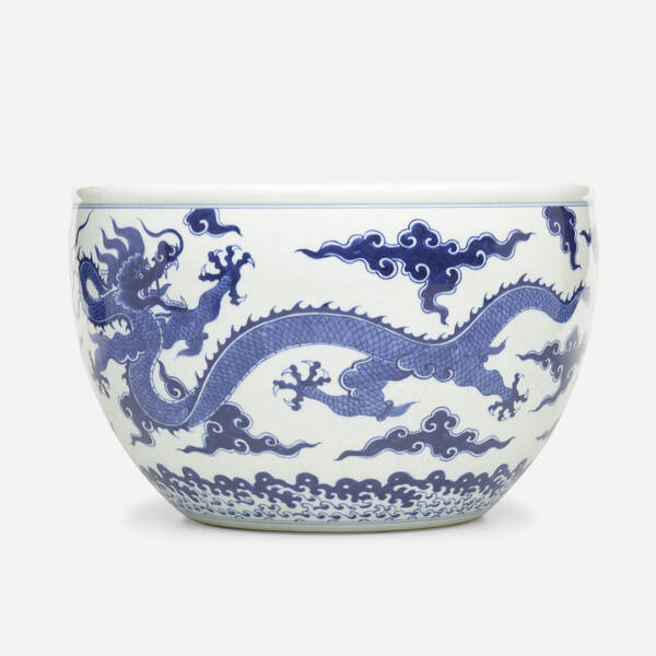 Chinese Blue and White Dragon  3a0a29