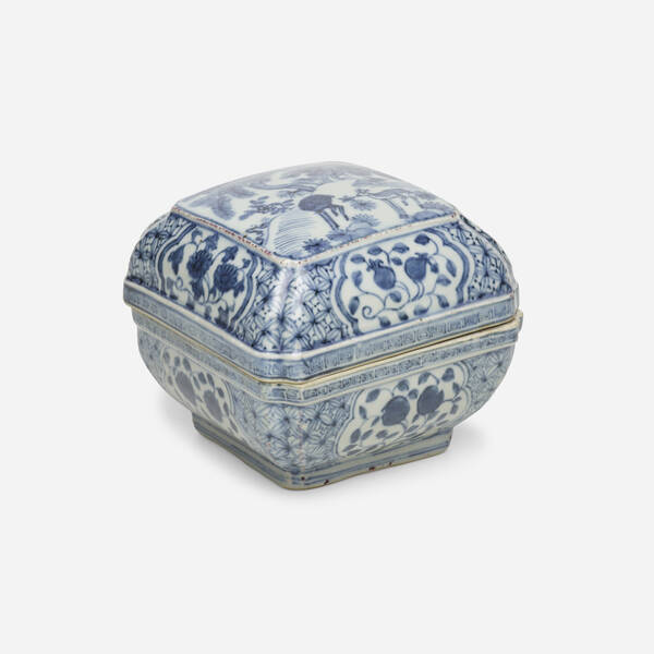 Chinese Blue and White box and 3a0a2f