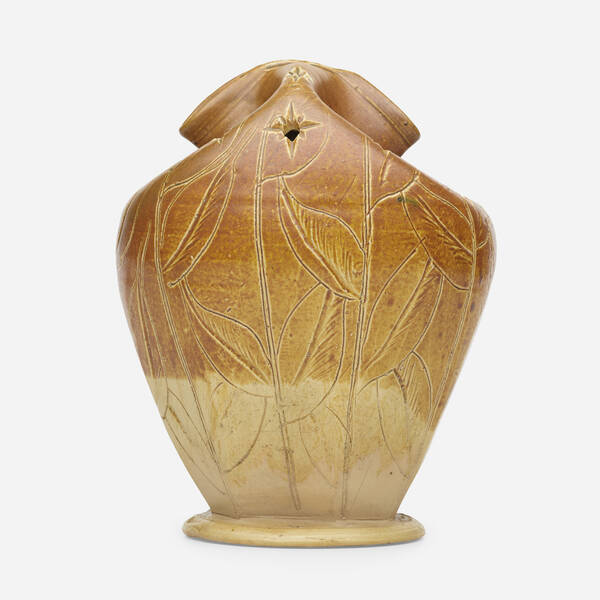 Martin Brothers Pottery Rare vase  3a0b02