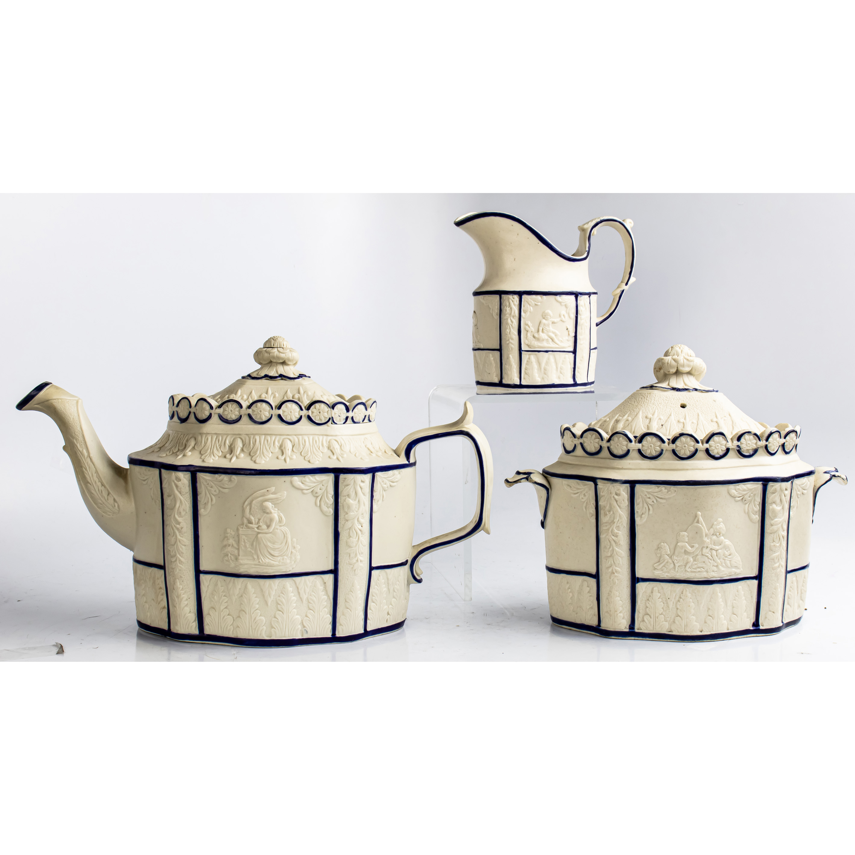 A ENGLISH CREAMWARE TEASET DECORATED 3a364d