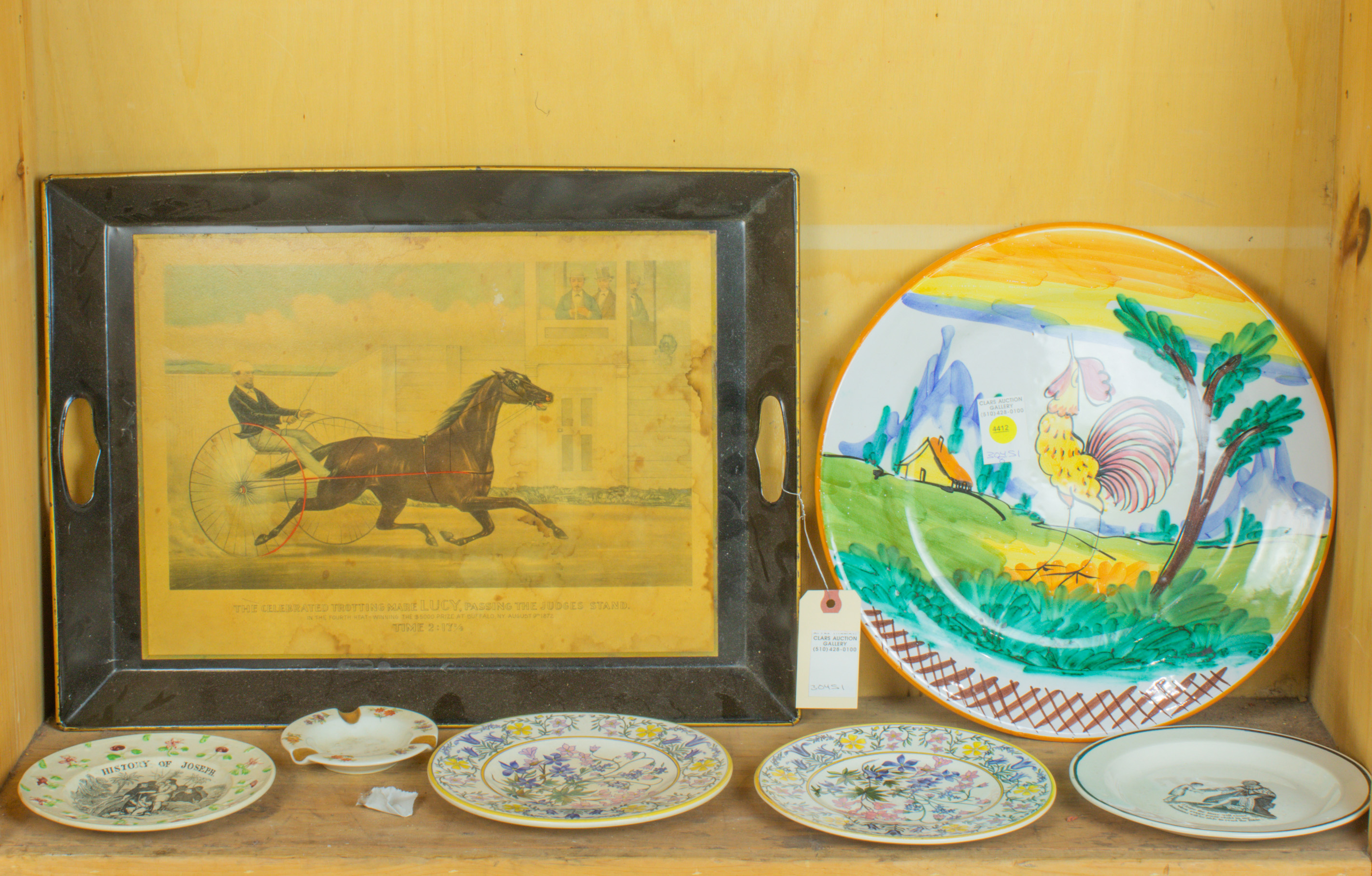 SHELF OF POTTERY INCLUDING AN ITALIAN 3a36aa