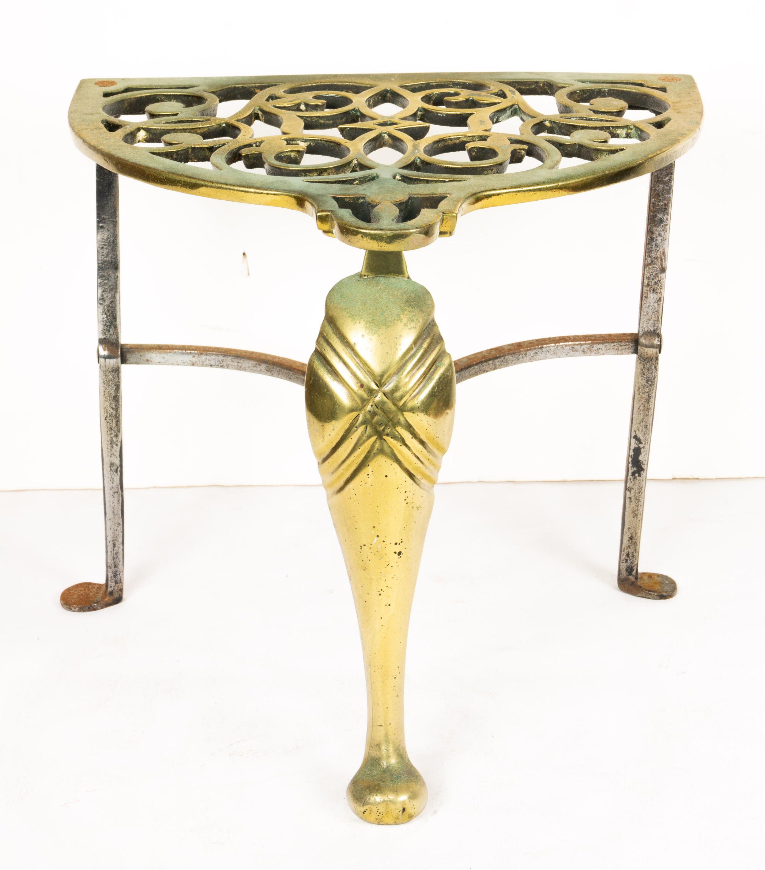 AN ENGLISH BRASS FOOTMANS STOOL 3a3704