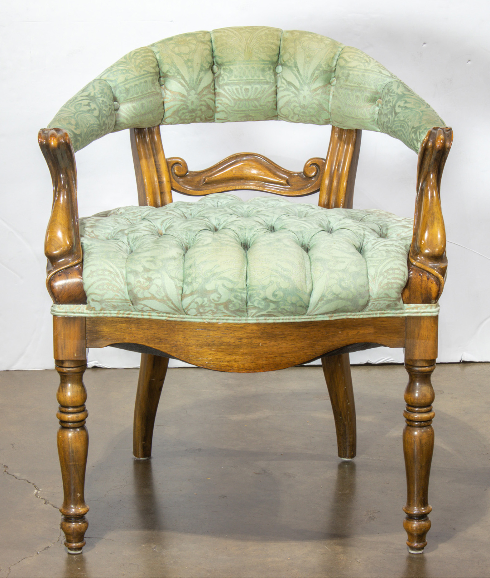 A NEOCLASSICAL STYLE TUFTED ARMCHAIR 3a370c