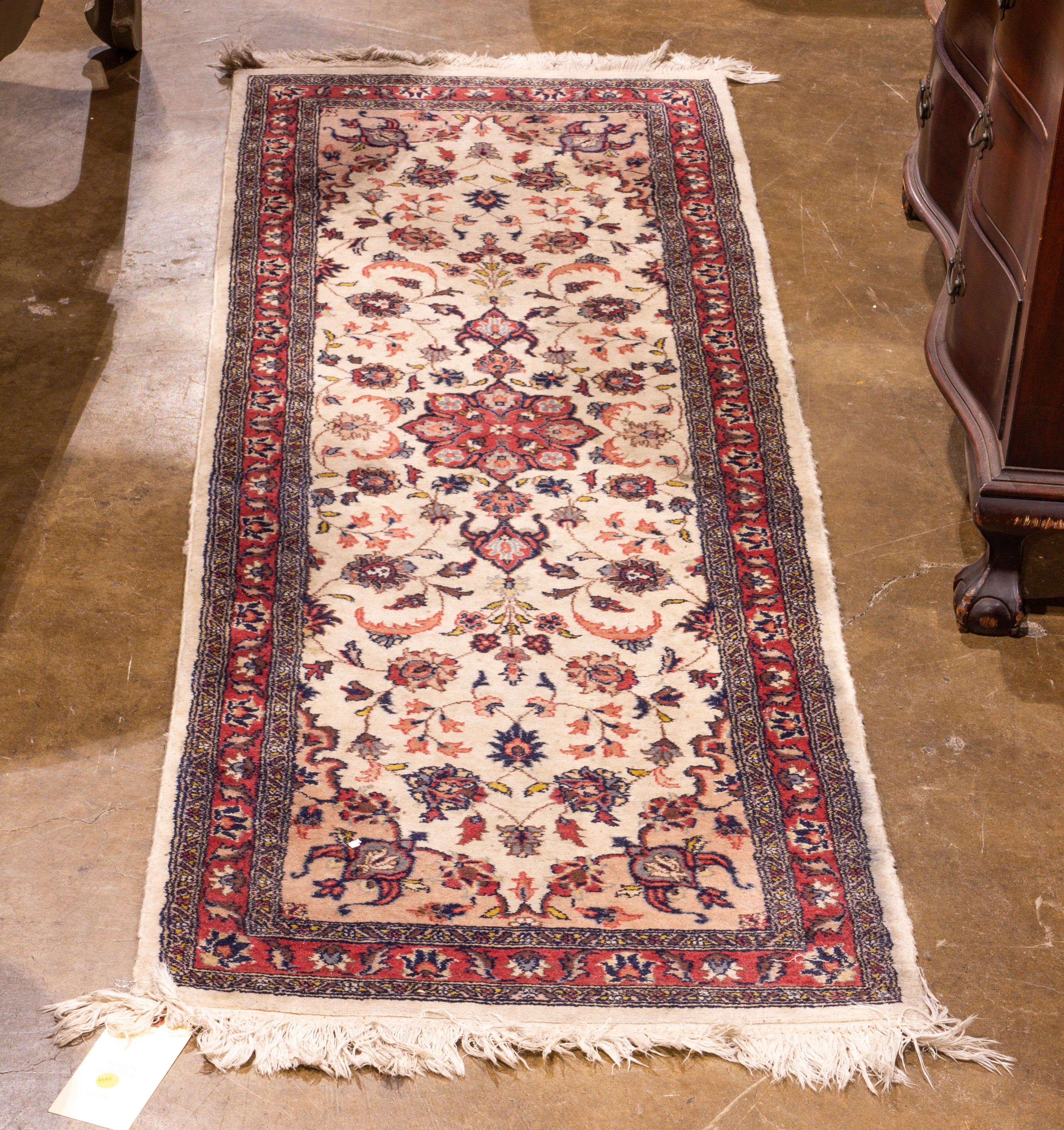 AN INDO TABRIZ RUNNER An Indo Tabriz