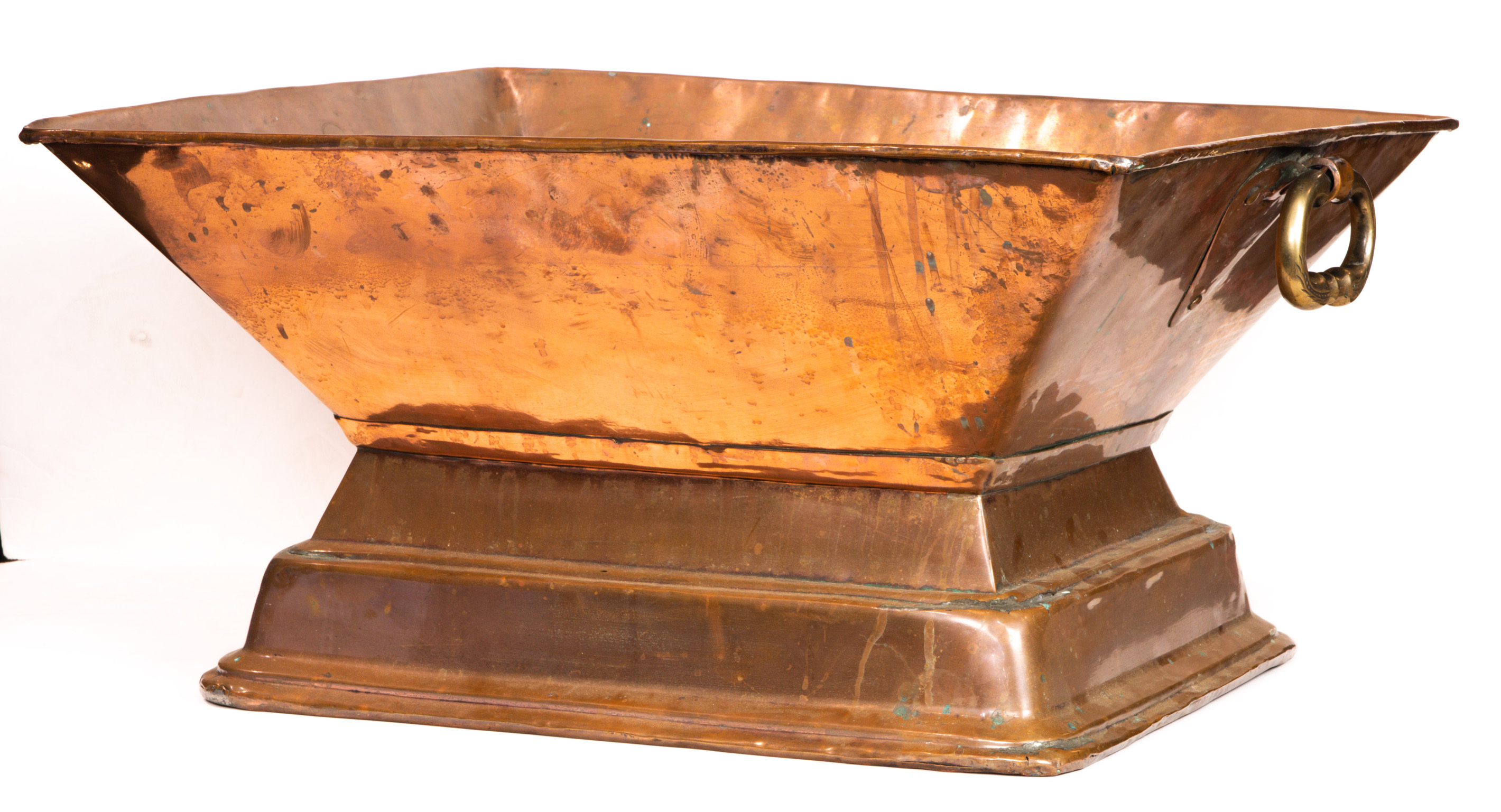 A FRENCH COPPER CHAMPAGNE BUCKET