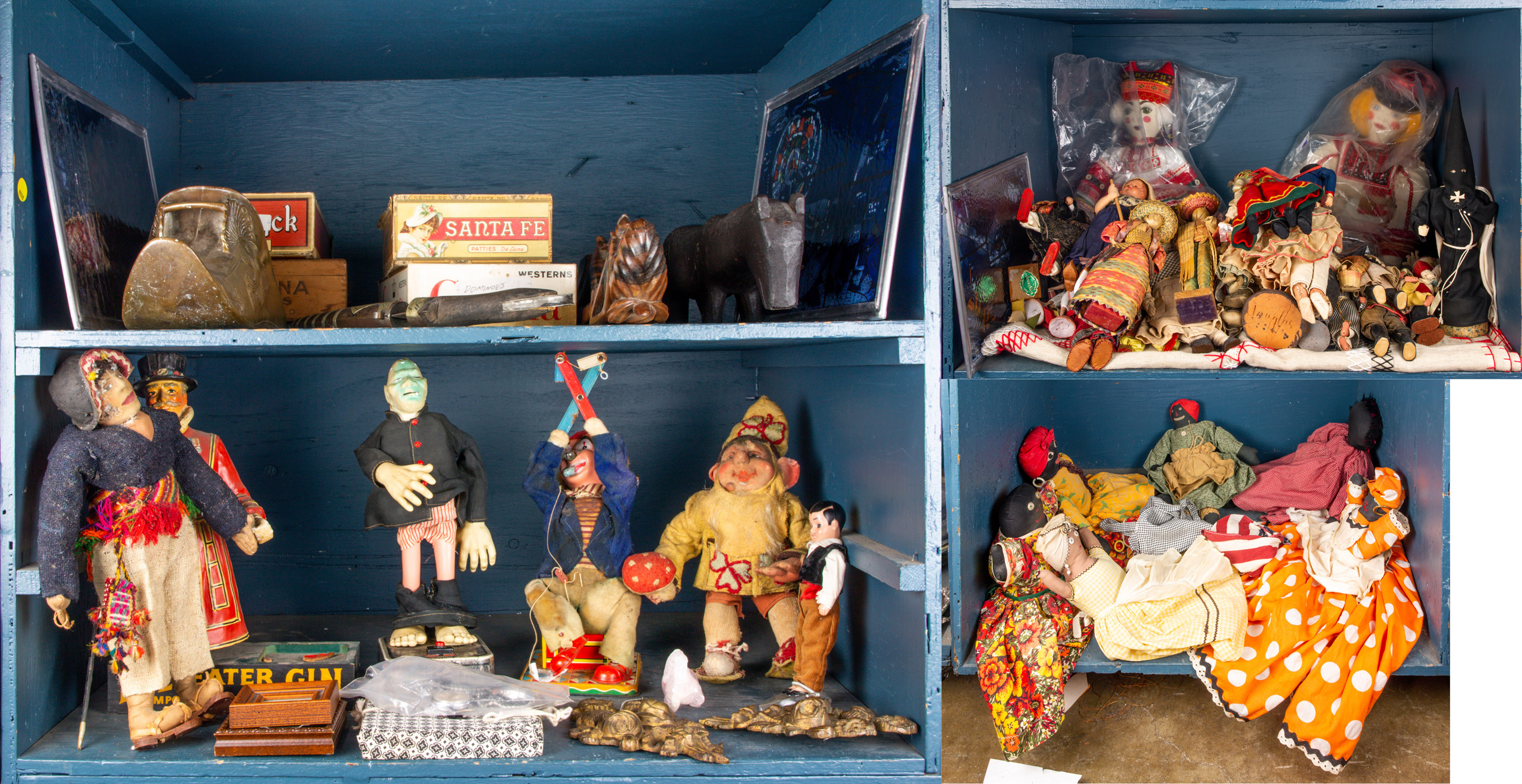 FOUR SHELVES OF ASSOCIATED DECORATIVES