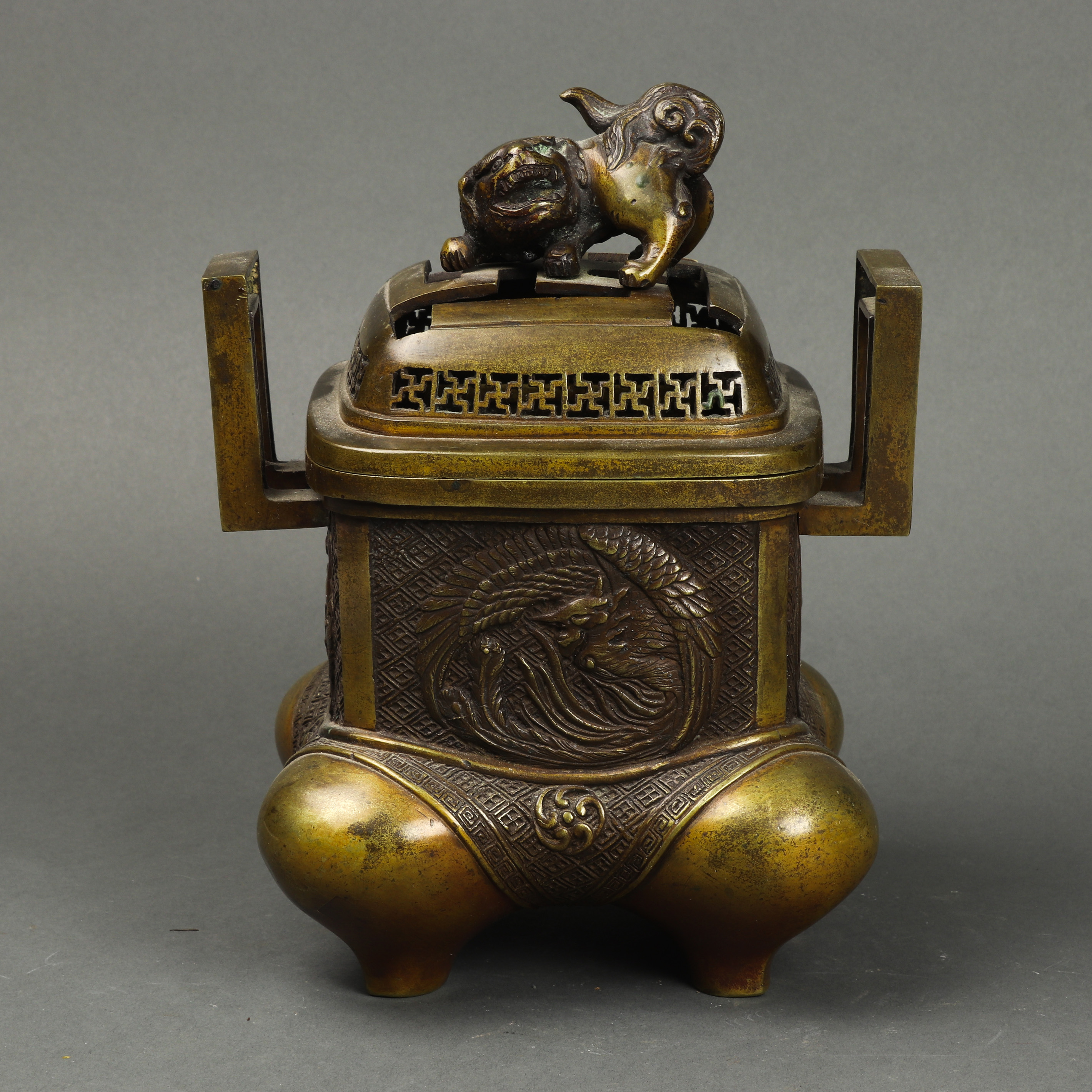 JAPANESE BRONZE CENSER AND COVER Japanese