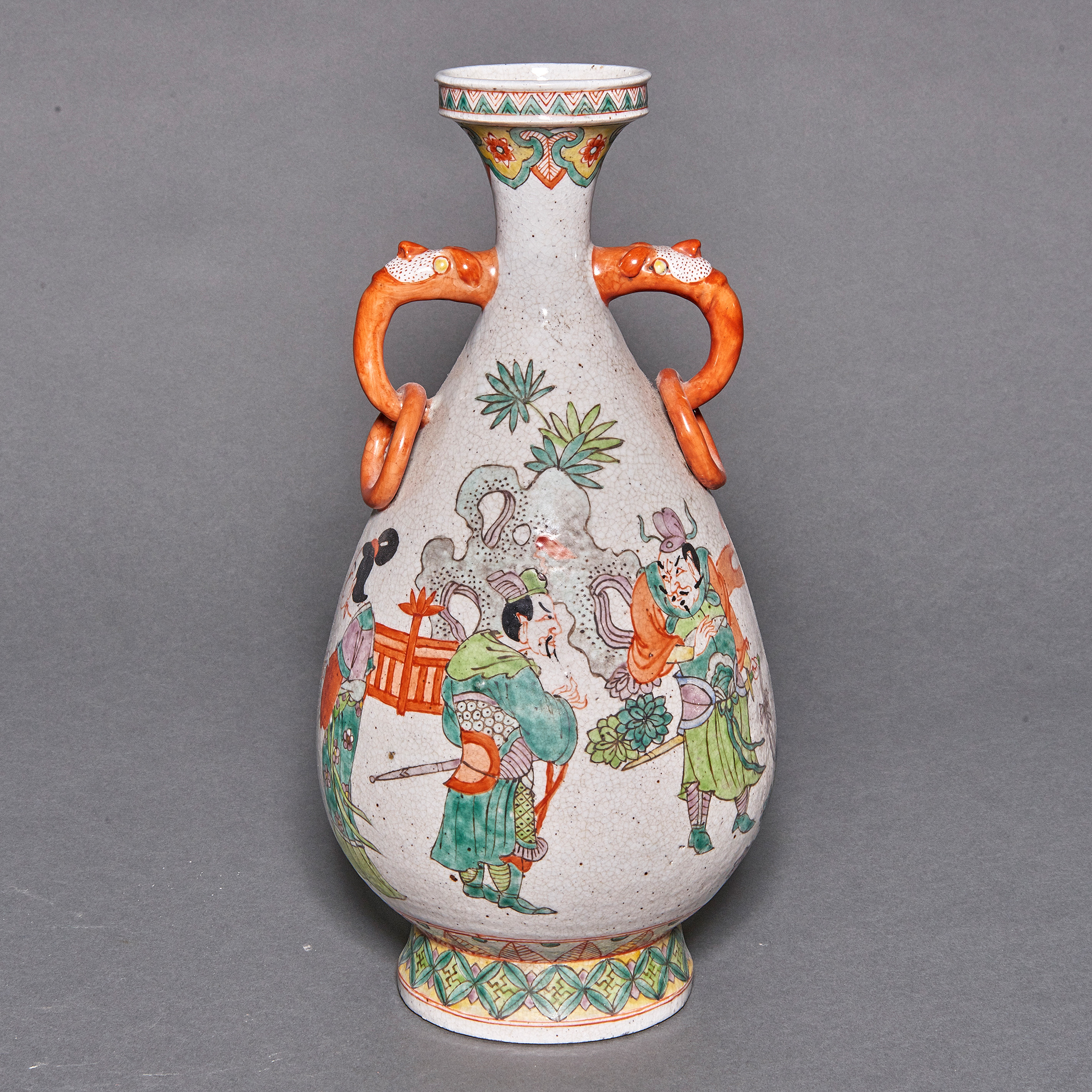 CHINESE FAMILLE VERTE HANDLED VASE 3a37d5