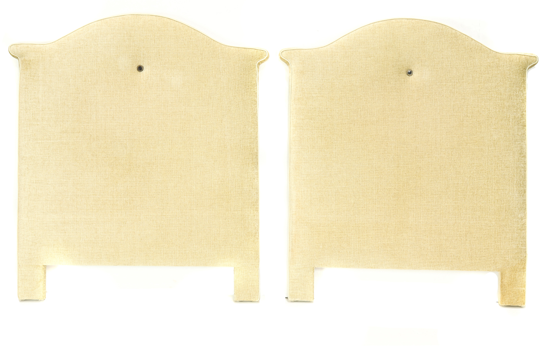 A PAIR OF MODERNIST CUSTOM UPHOLSTERED 3a3932