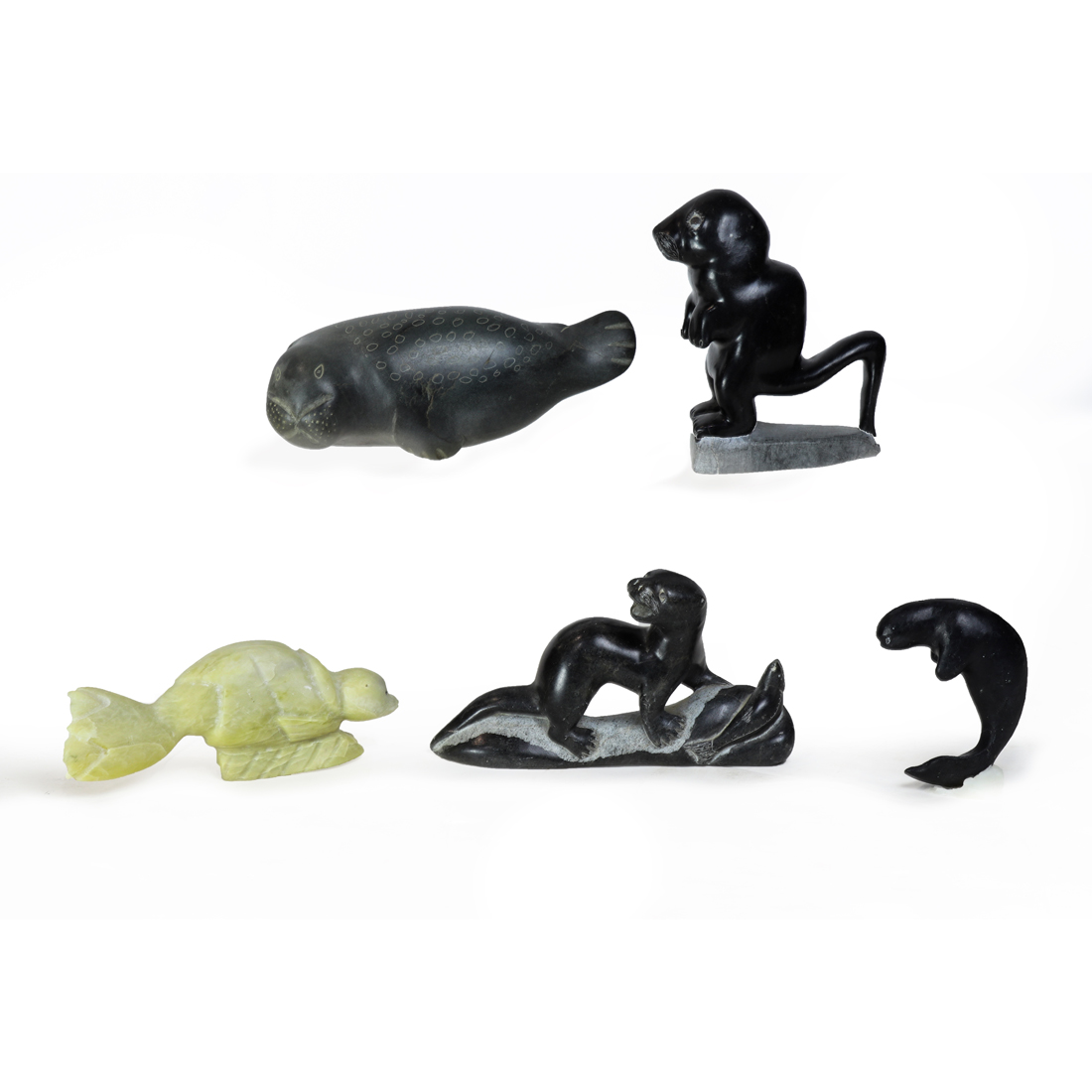  LOT OF 5 INUIT SOAPSTONE GROUP 3a39e4