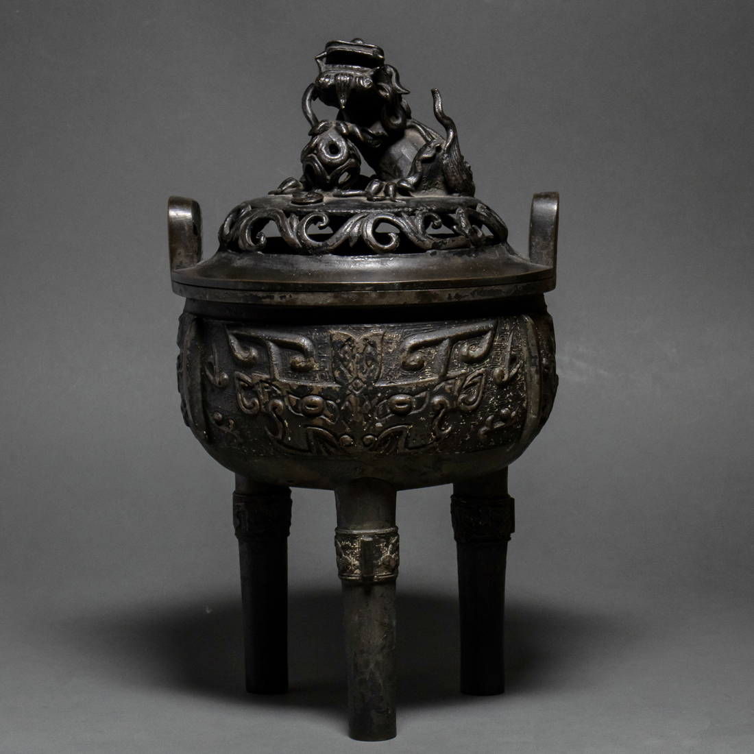 CHINESE BRONZE TRIPOD CENSER AND