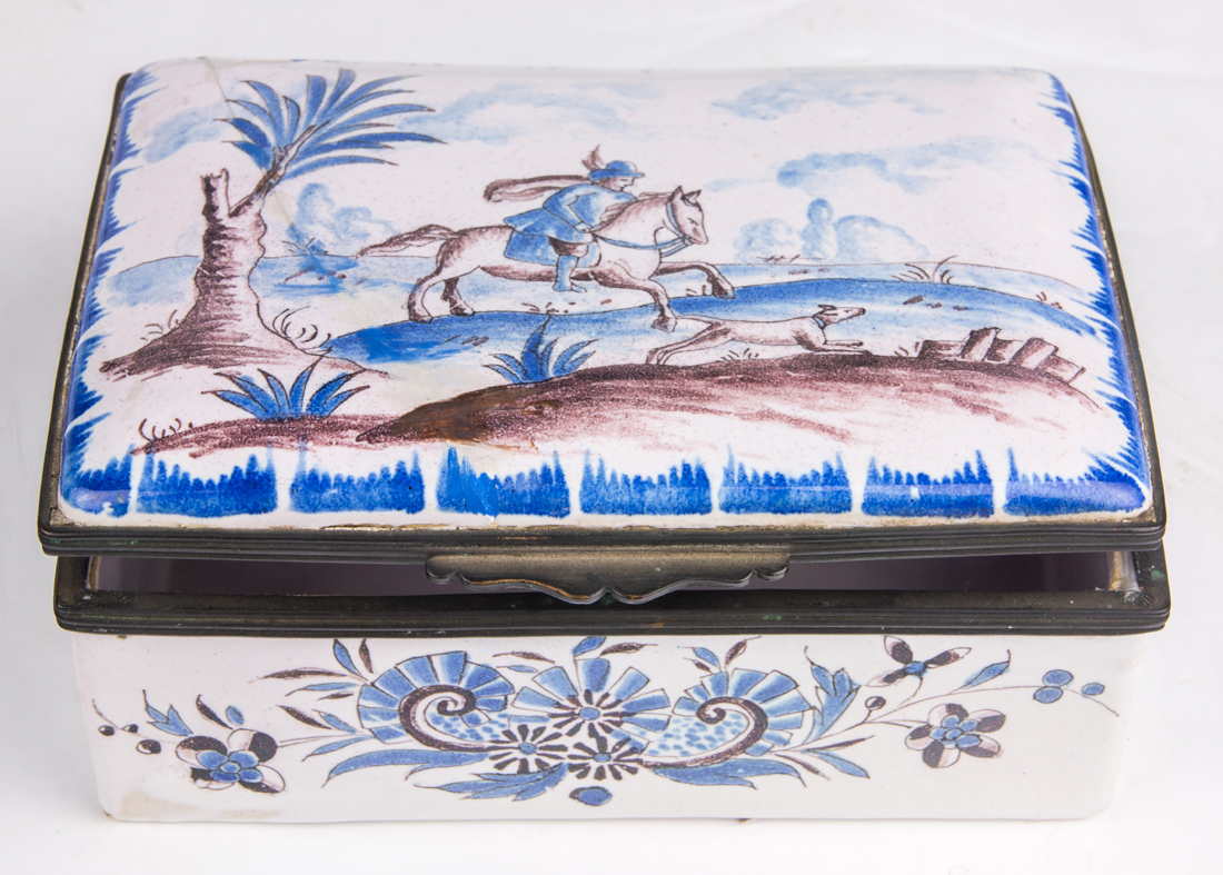 FRENCH FAIENCE BOX French faience 3a3a9b