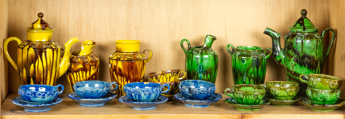 ONE SHELF OF MEXICAN DRIPWARE POTTERY