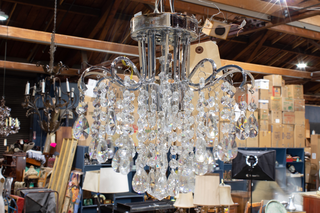 CONTEMPORARY CRYSTAL CHANDELIER 3a3b6a