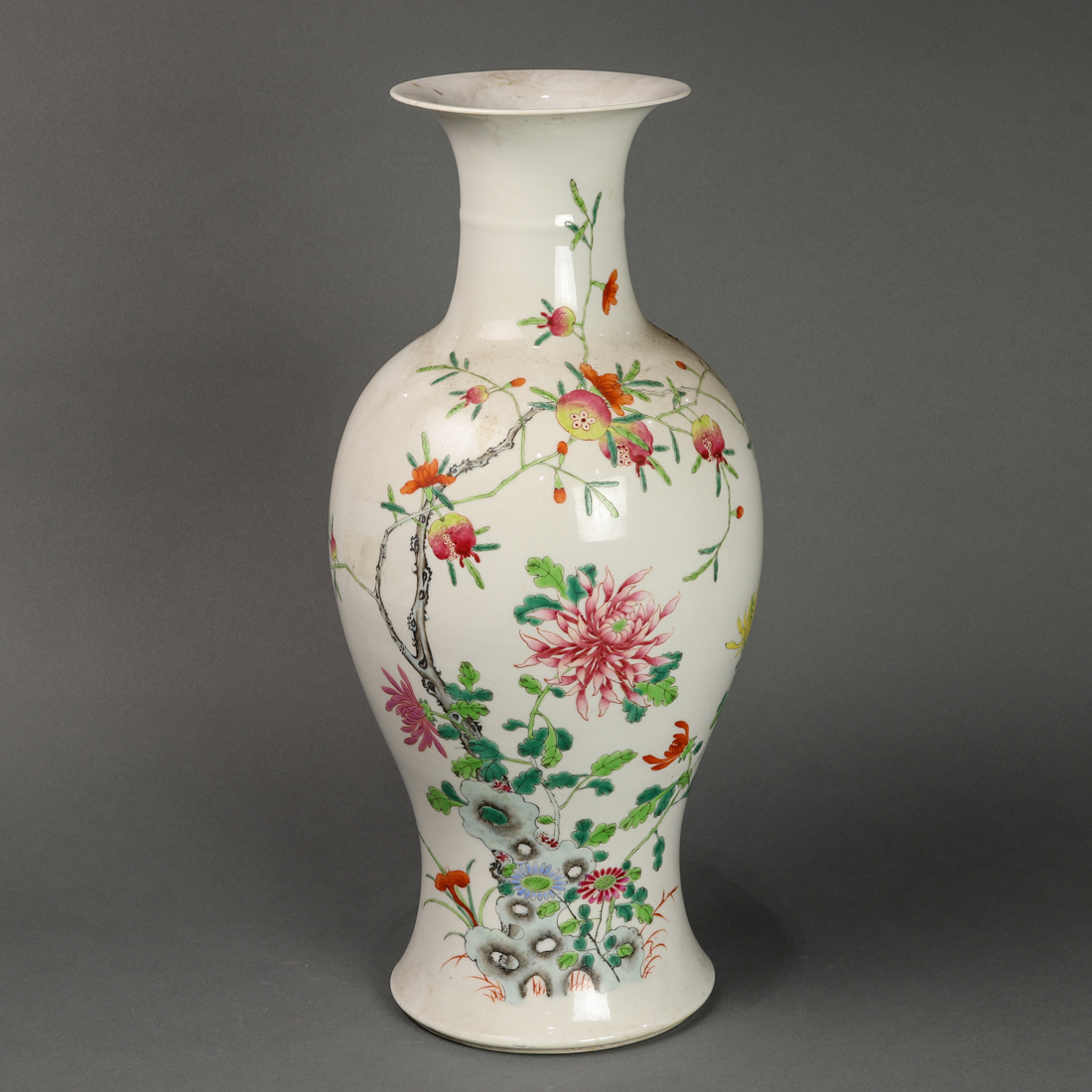 CHINESE FAMILLE ROSE VASE Chinese