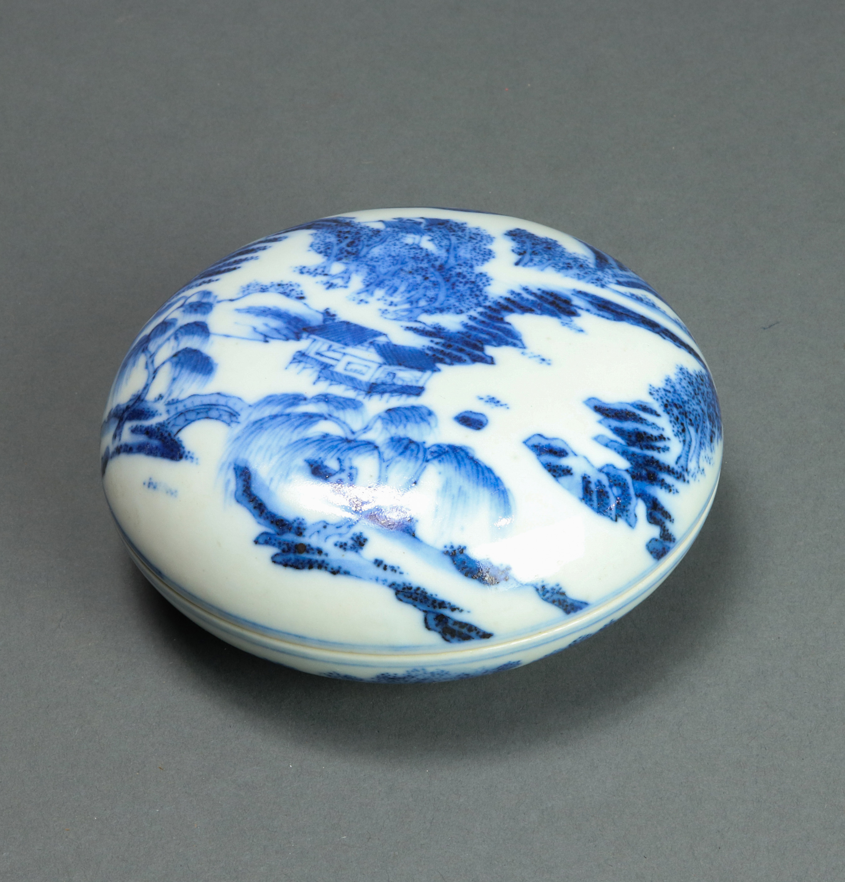 CHINESE BLUE AND WHITE SEAL PASTE