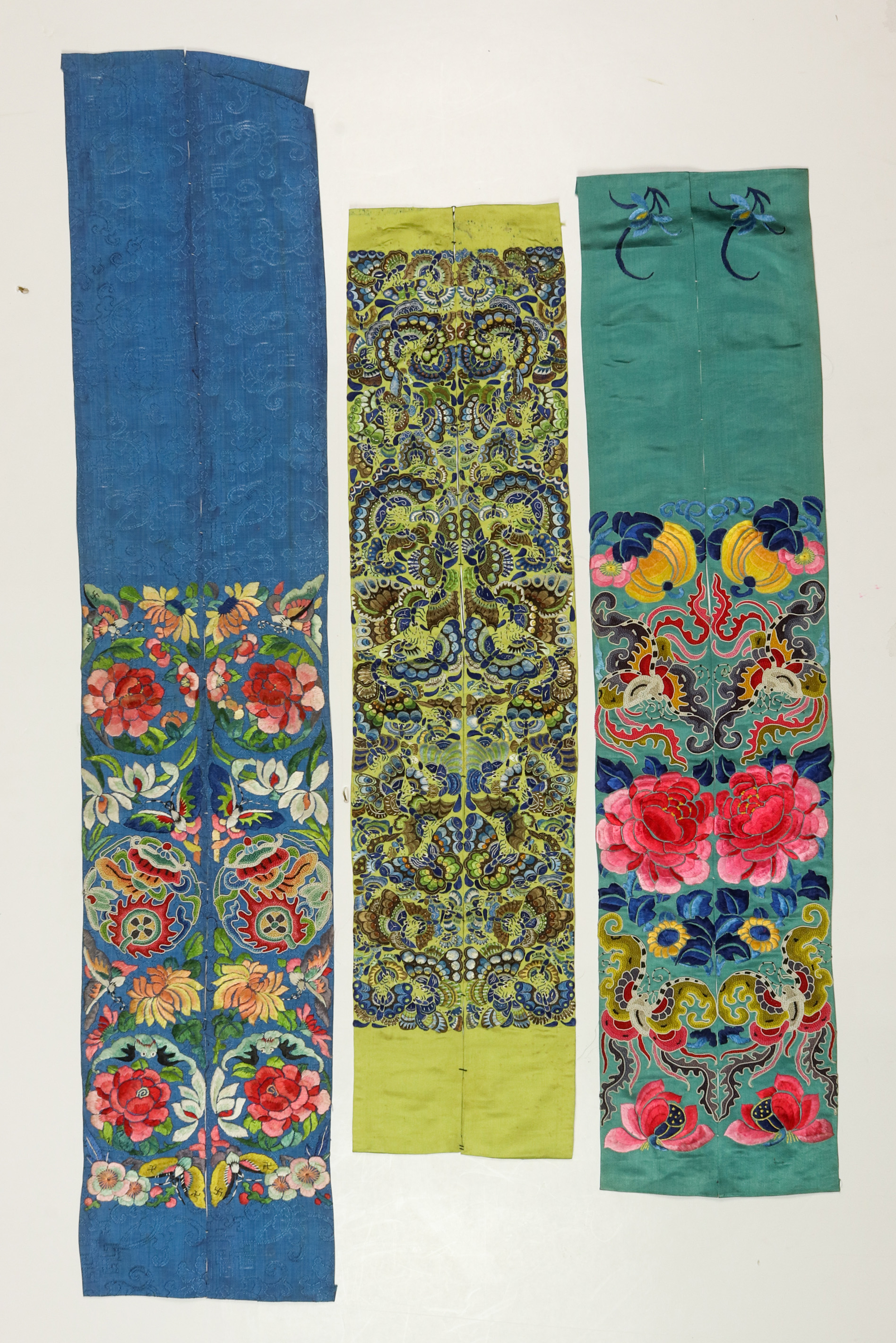 THREE PAIRS OF CHINESE EMBROIDERED 3a3eb4