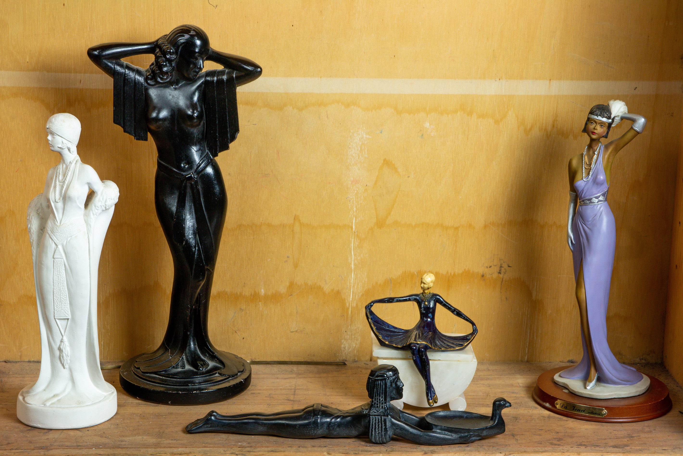 ONE SHELF OF ART DECO FIGURAL SCULPTURES 3a3f70