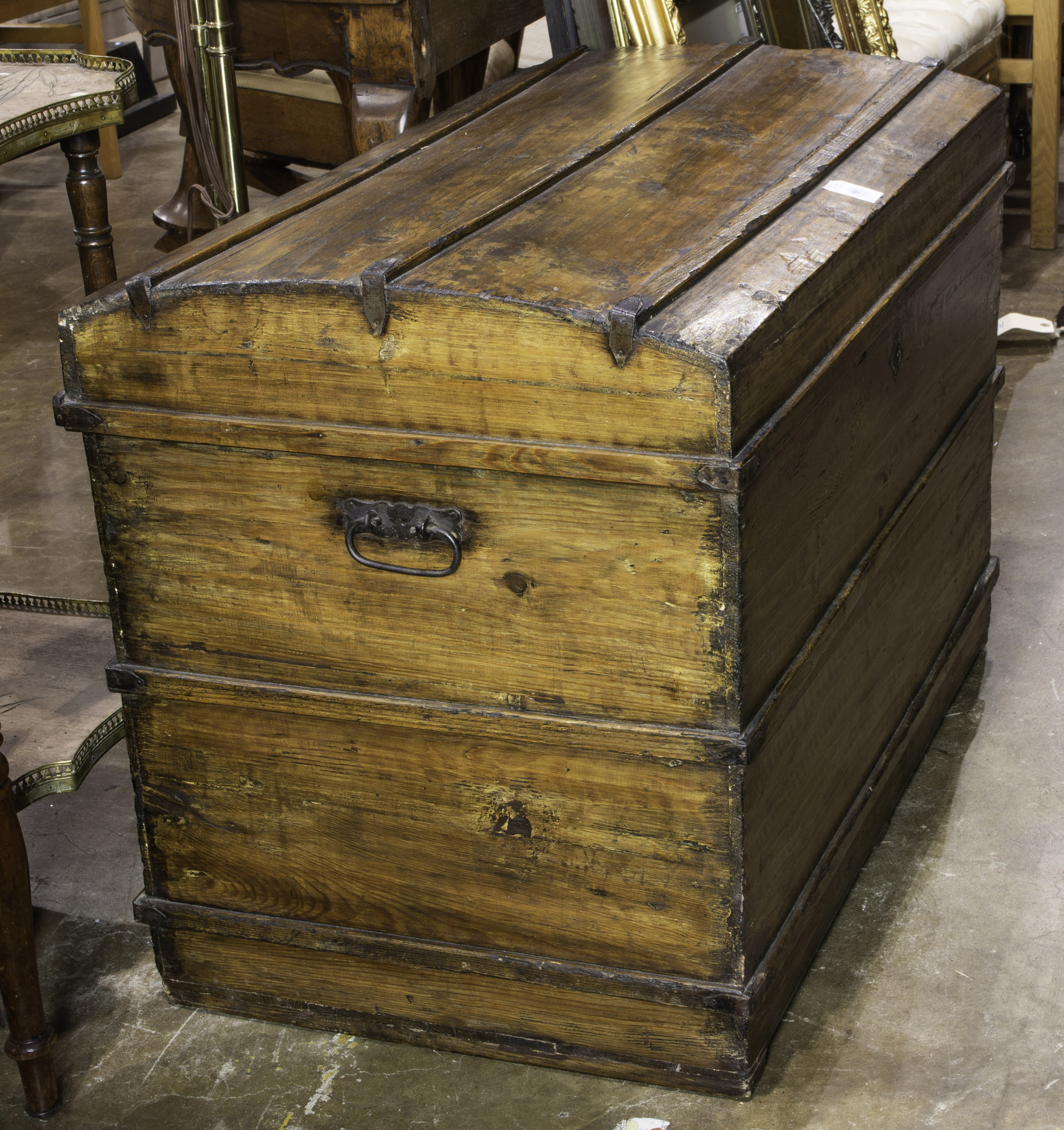 CONTINENTAL PINE BLANKET CHEST 3a3f9f