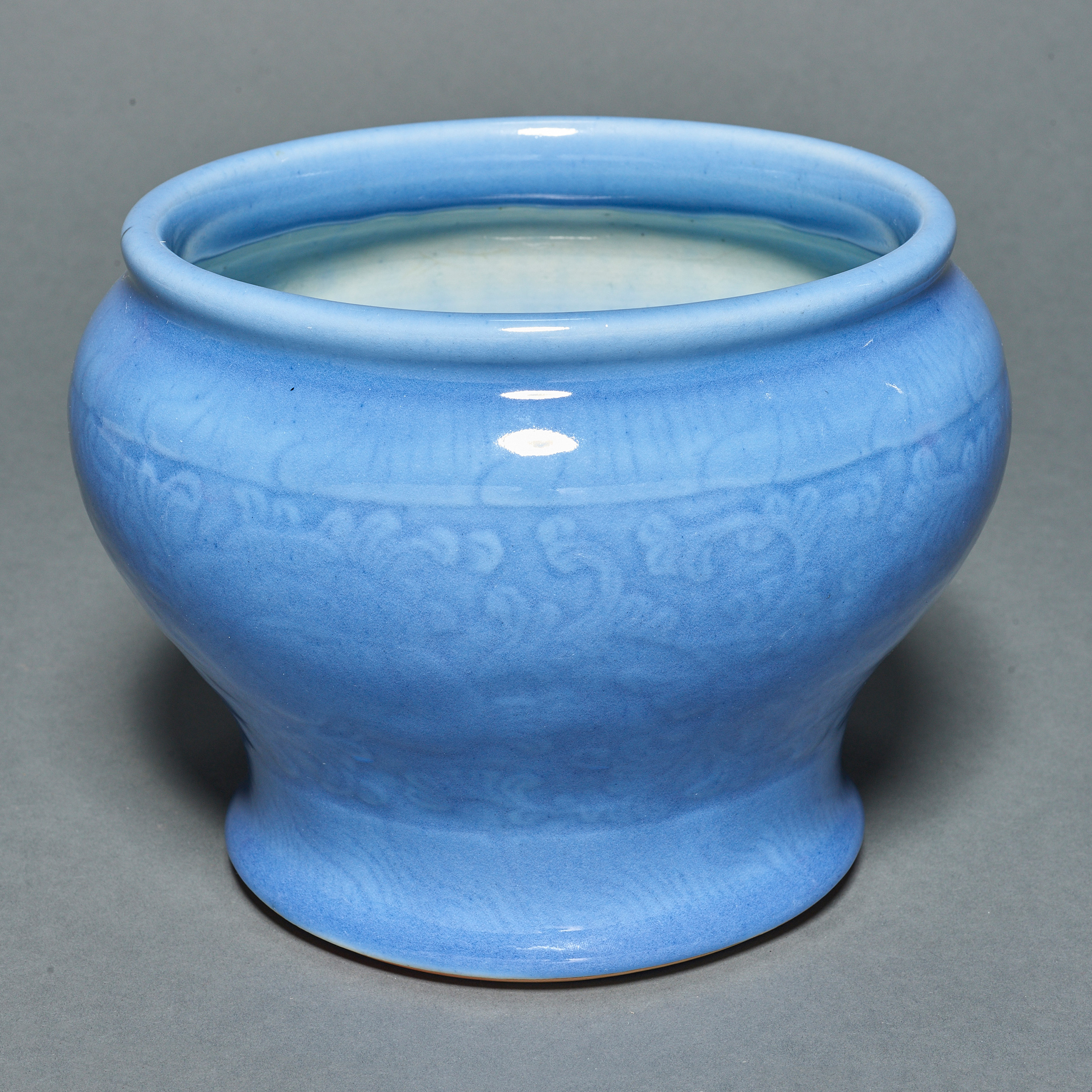 CHINESE BLUE GLAZED JAR Chinese 3a405e