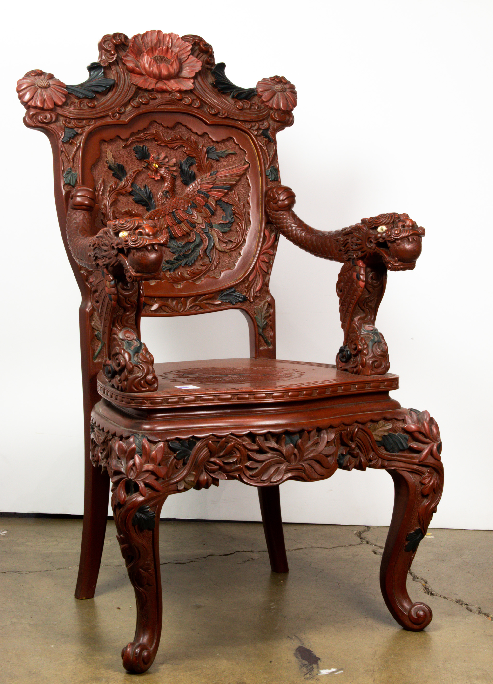 JAPANESE LACQUERED DRAGON ARMCHAIR 3a40b3