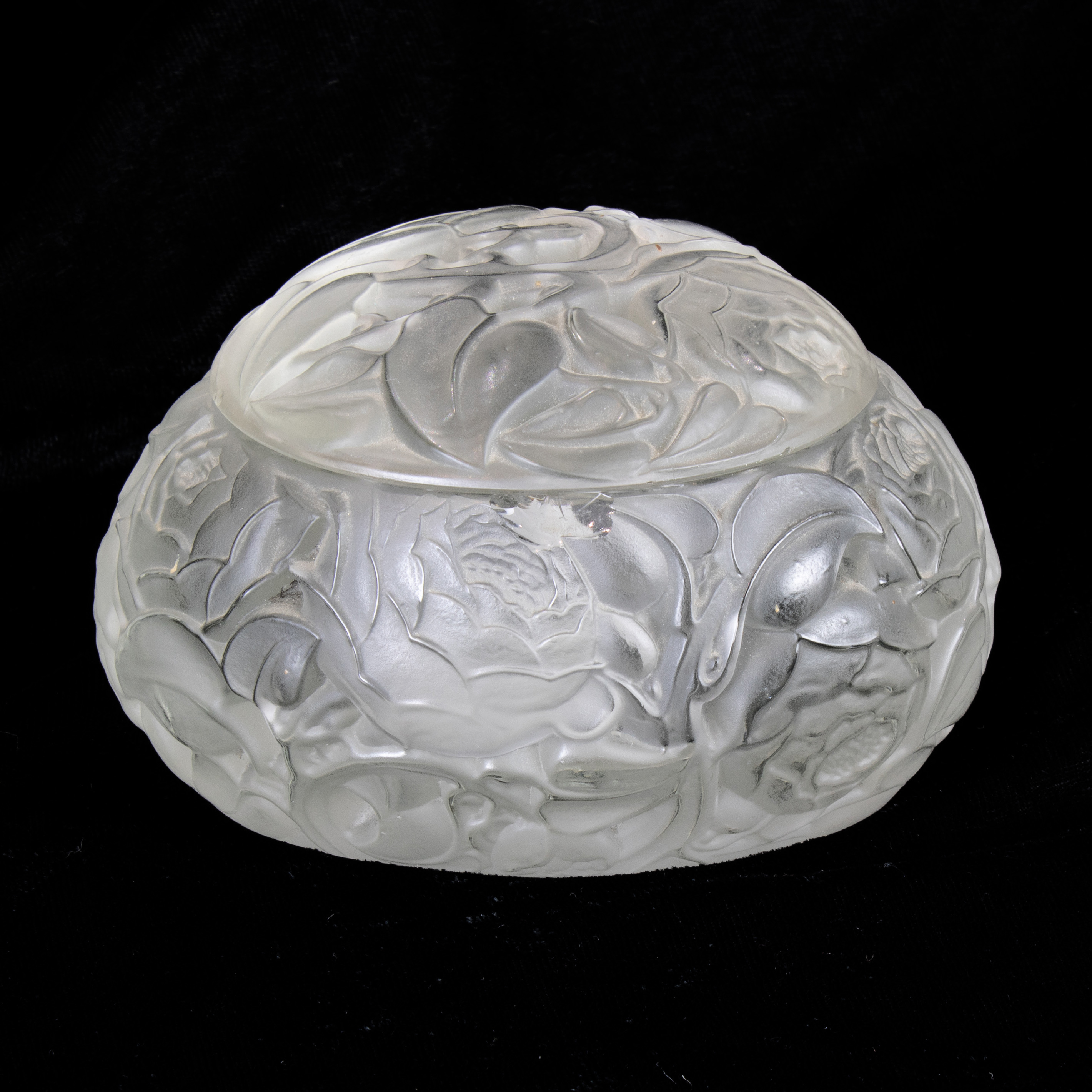 RENE LALIQUE DINARD COVERED BOX 3a4140