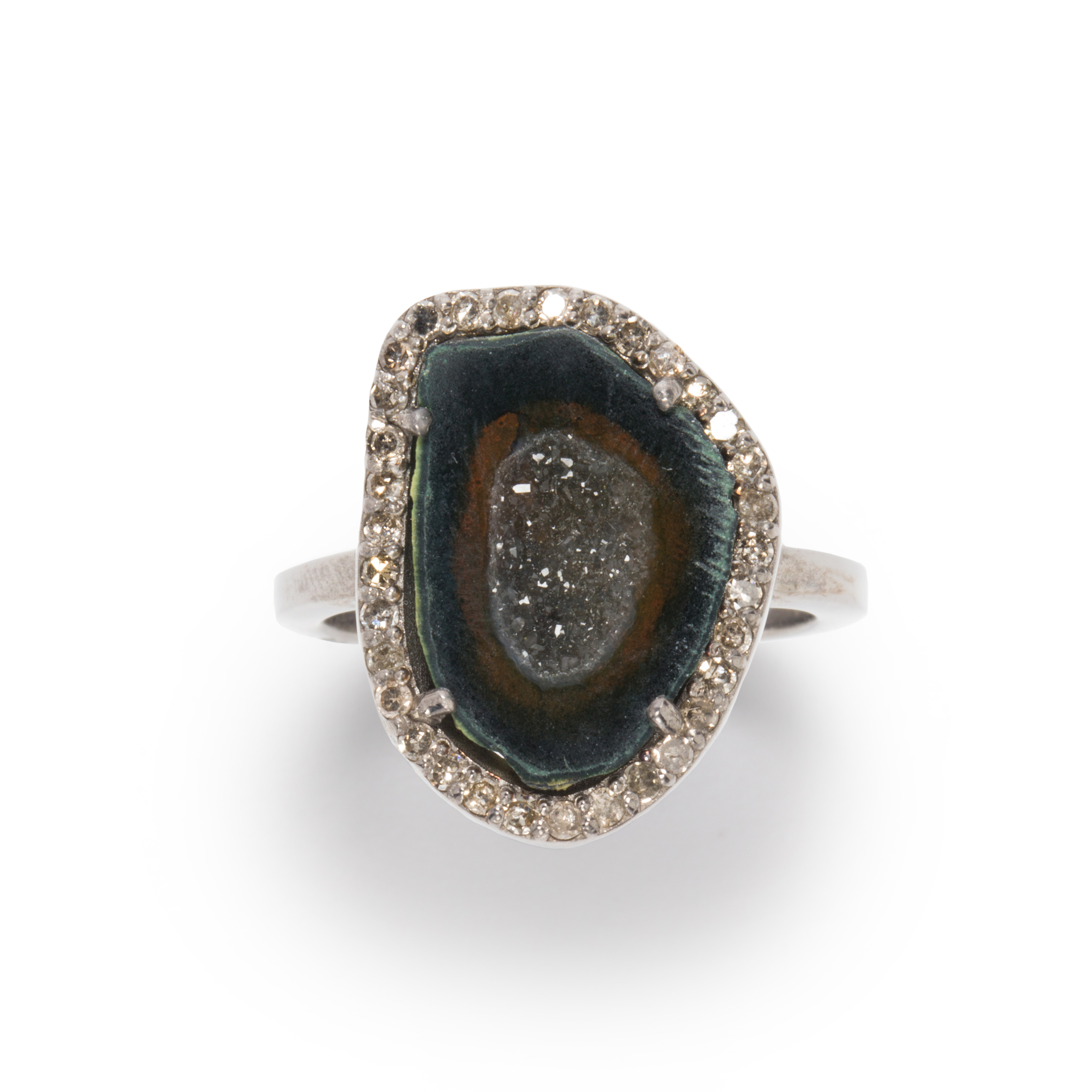 A DRUZY AND DIAMOND RING A druzy