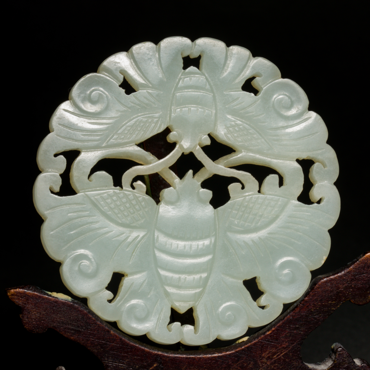CHINESE JADE BUTTERFLY PENDANT 3a4304
