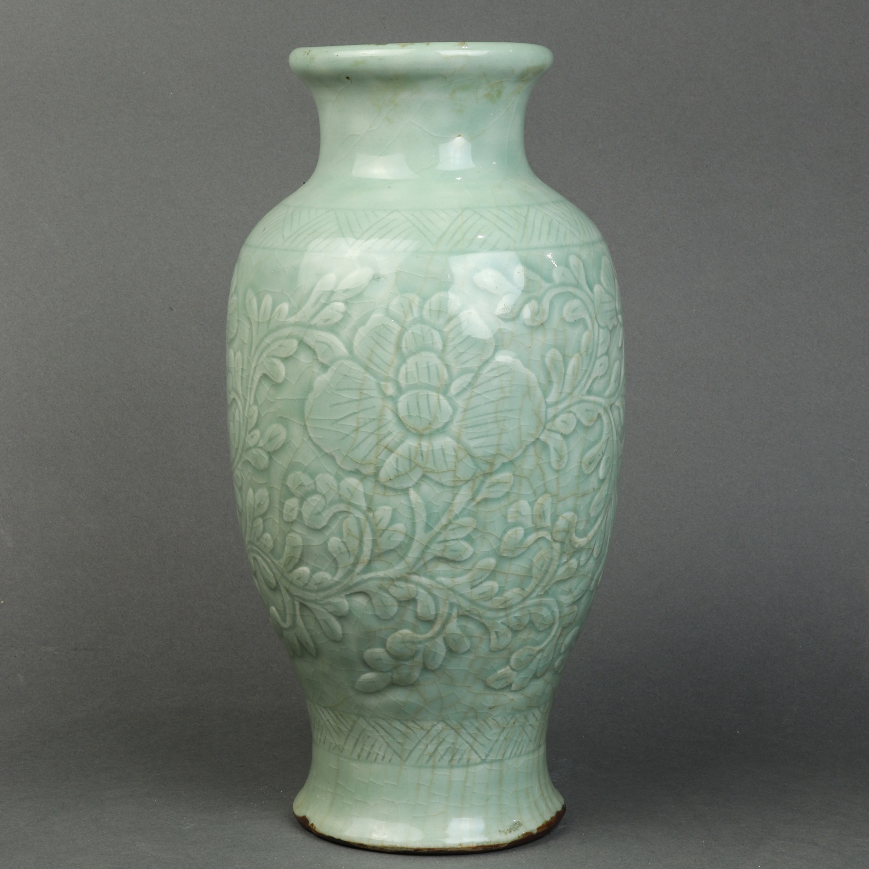 CHINESE LONGQUAN CELADON CRACKLE