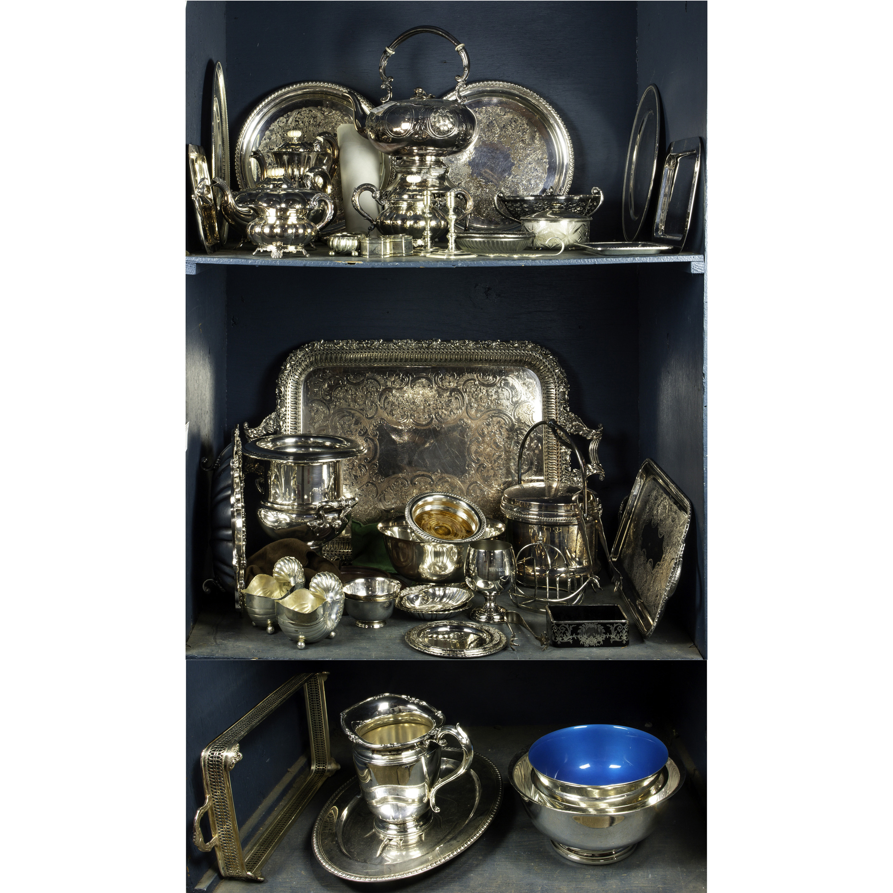 THREE SHELVES OF SILVER PLATE Three 3a43e8