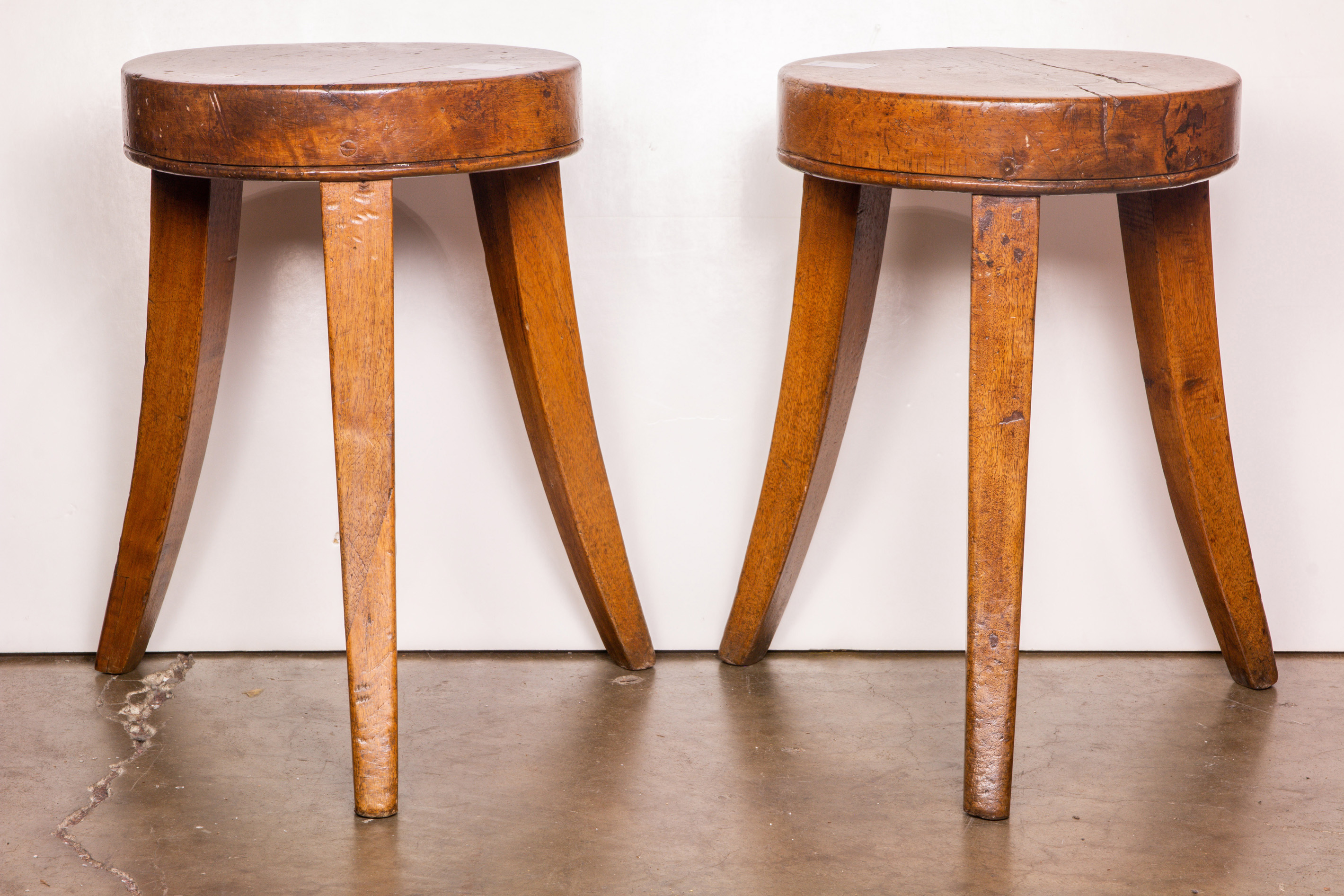 PAIR OF PRIMITIVE STYLE STOOLS 3a43fe
